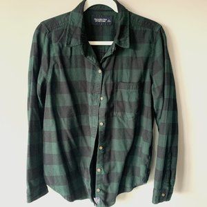 Abercrombie & Fitch Flannel Button Down Top - Green & Black Plaid - Soft & Cozy!